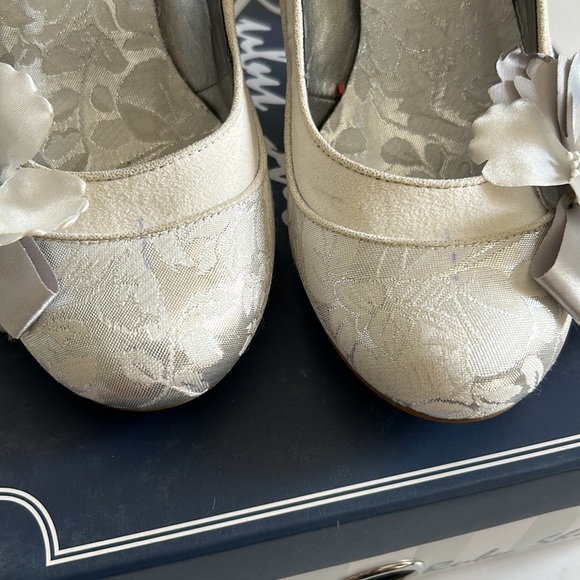 Ruby Shoo, Size 7 - Picture 2 of 2